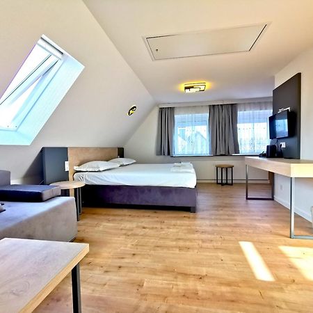 Home Inn Hotel Dormagen Ngoại thất bức ảnh