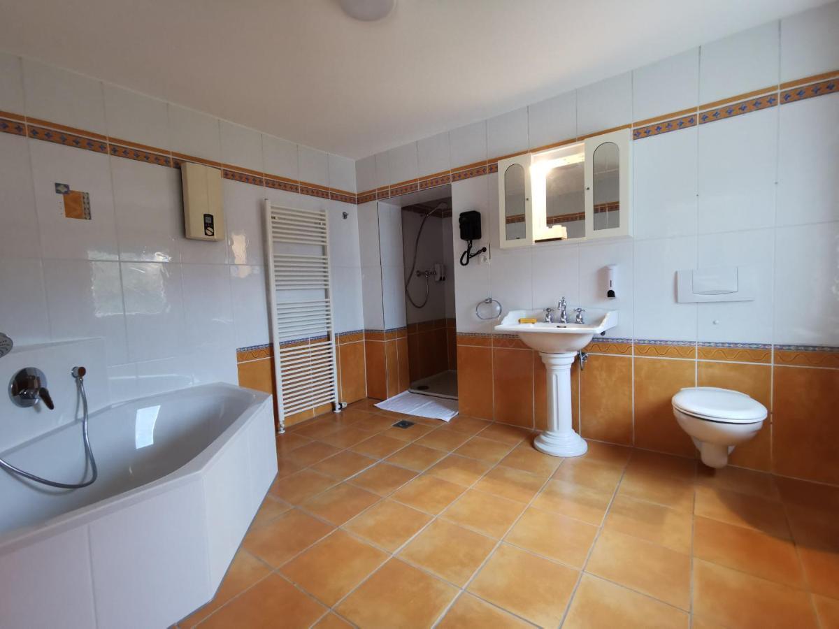 Home Inn Hotel Dormagen Ngoại thất bức ảnh