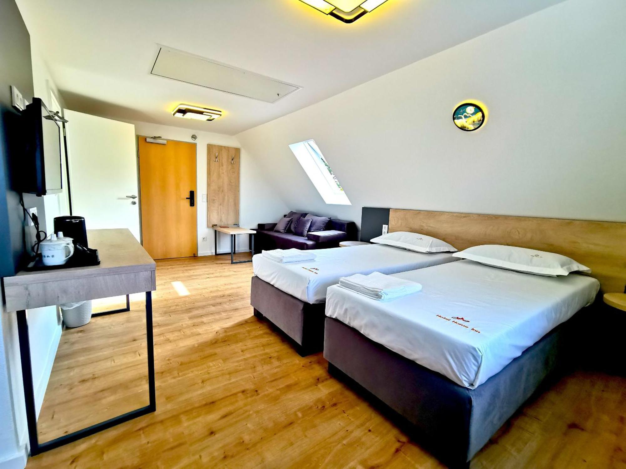 Home Inn Hotel Dormagen Ngoại thất bức ảnh