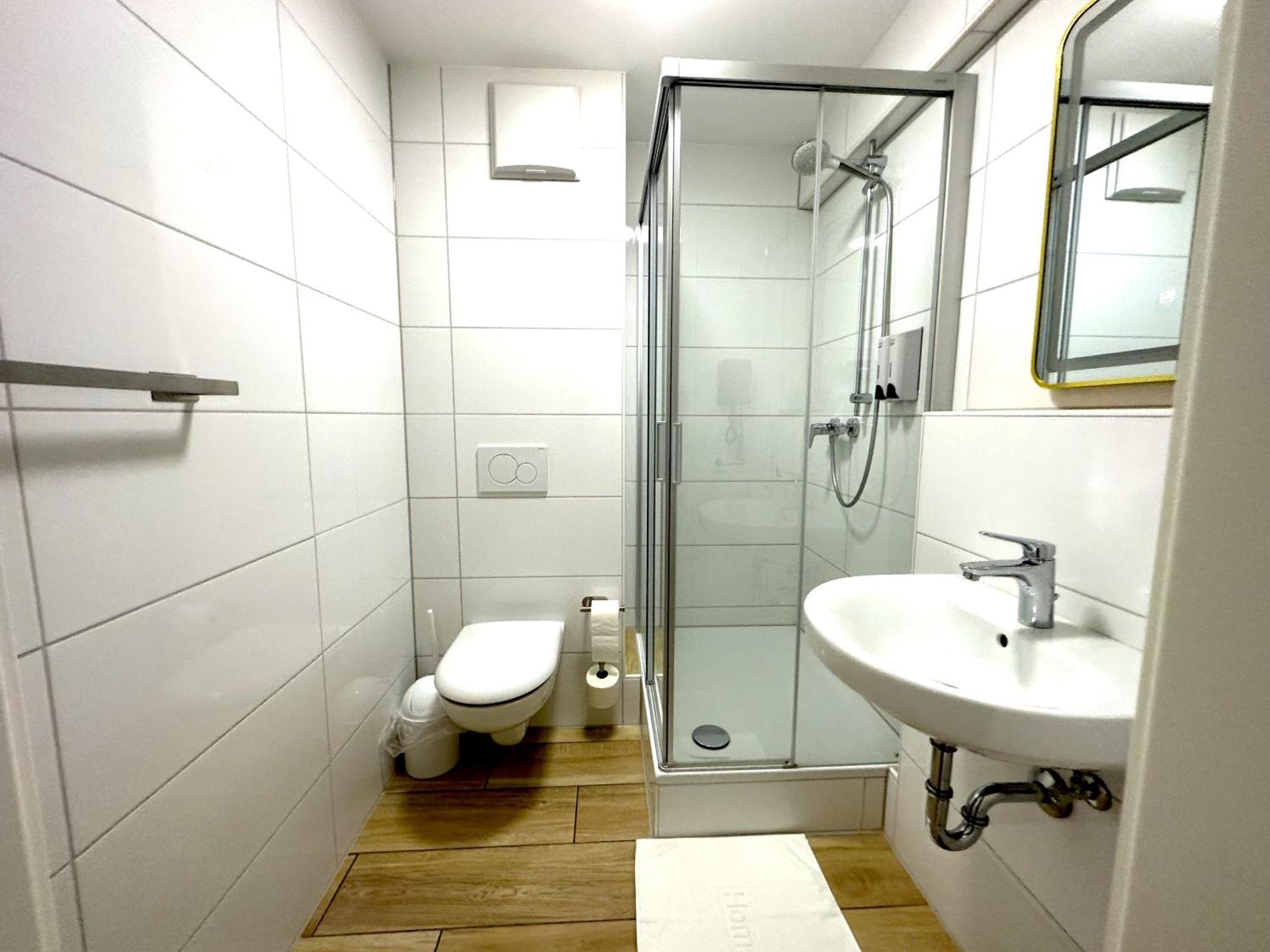 Home Inn Hotel Dormagen Ngoại thất bức ảnh