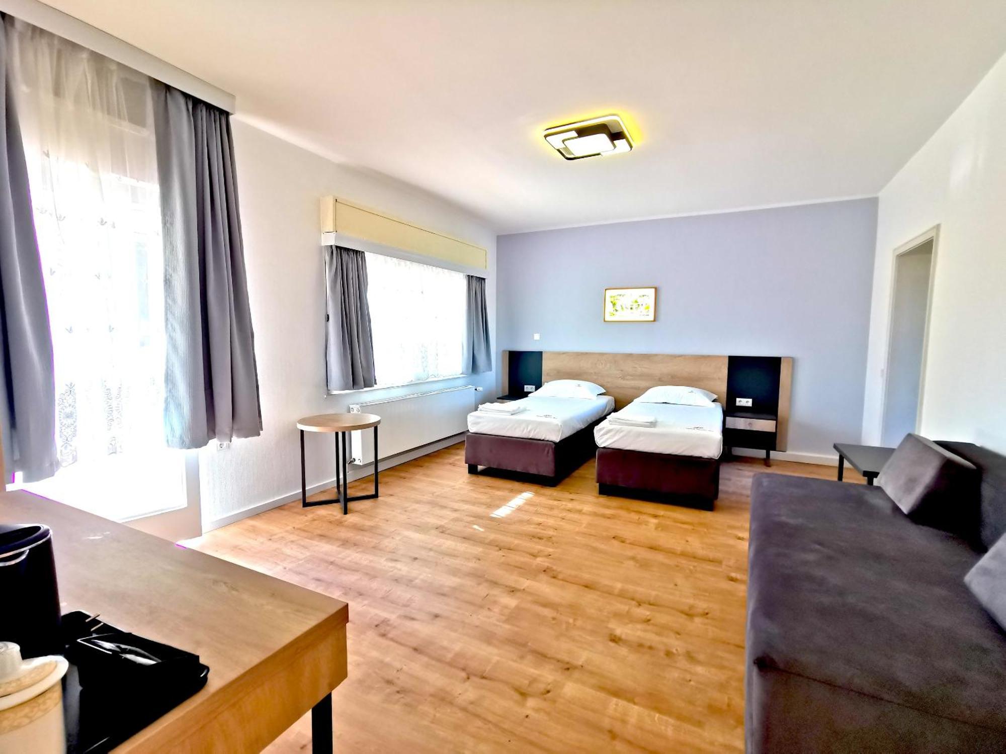 Home Inn Hotel Dormagen Phòng bức ảnh