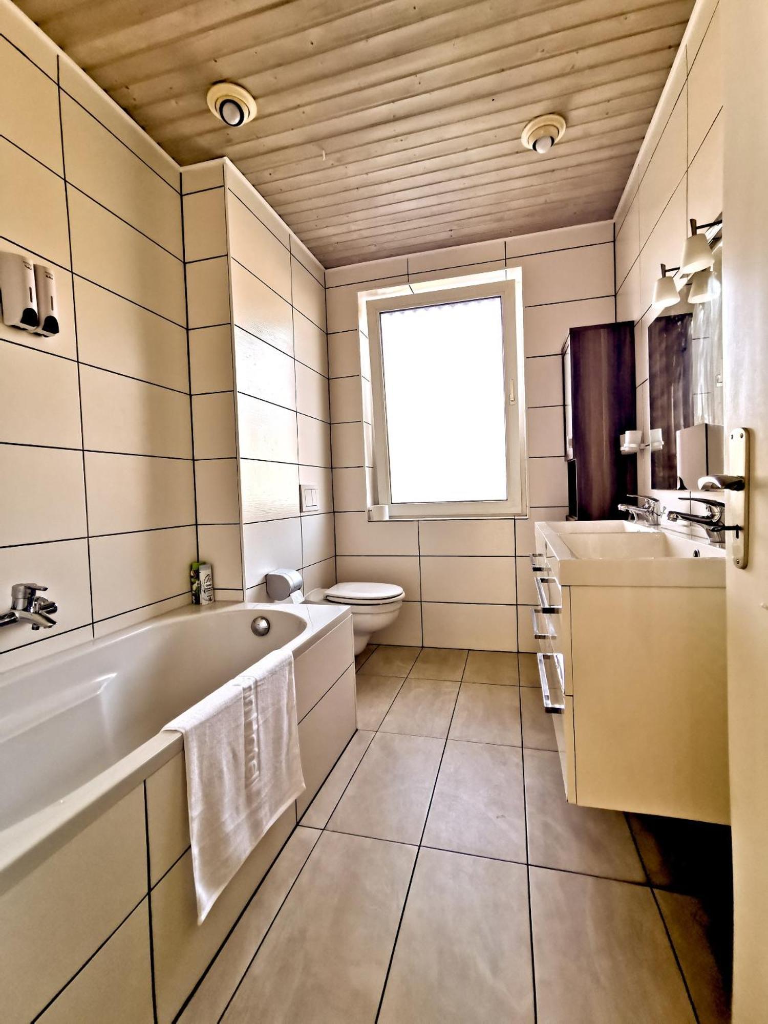 Home Inn Hotel Dormagen Phòng bức ảnh